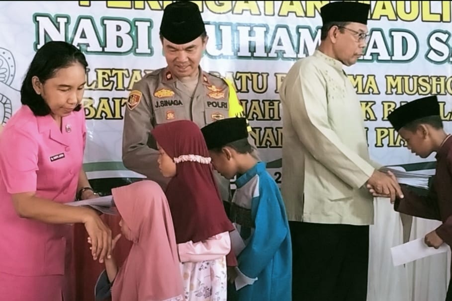 Polsek Babelan Gelar Kegiatan Maulid Nabi Muhammad dengan Santunan Anak Yatim