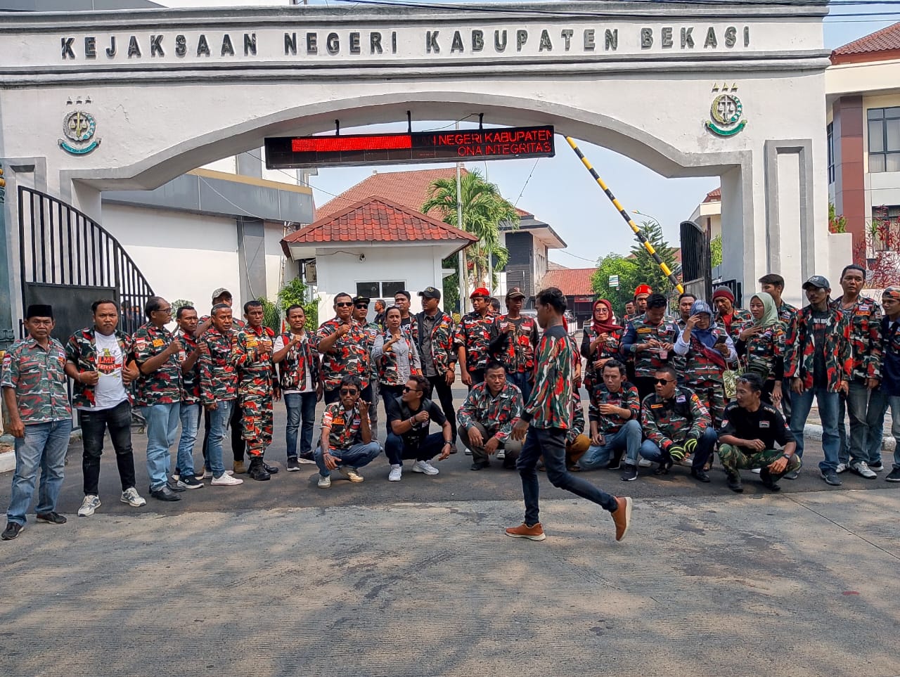 LMP Desak Kejaksaan Negeri Kabupaten Bekasi Tuntaskan Kasus Dugaan Gratifikasi yang Libatkan Oknum Dewan