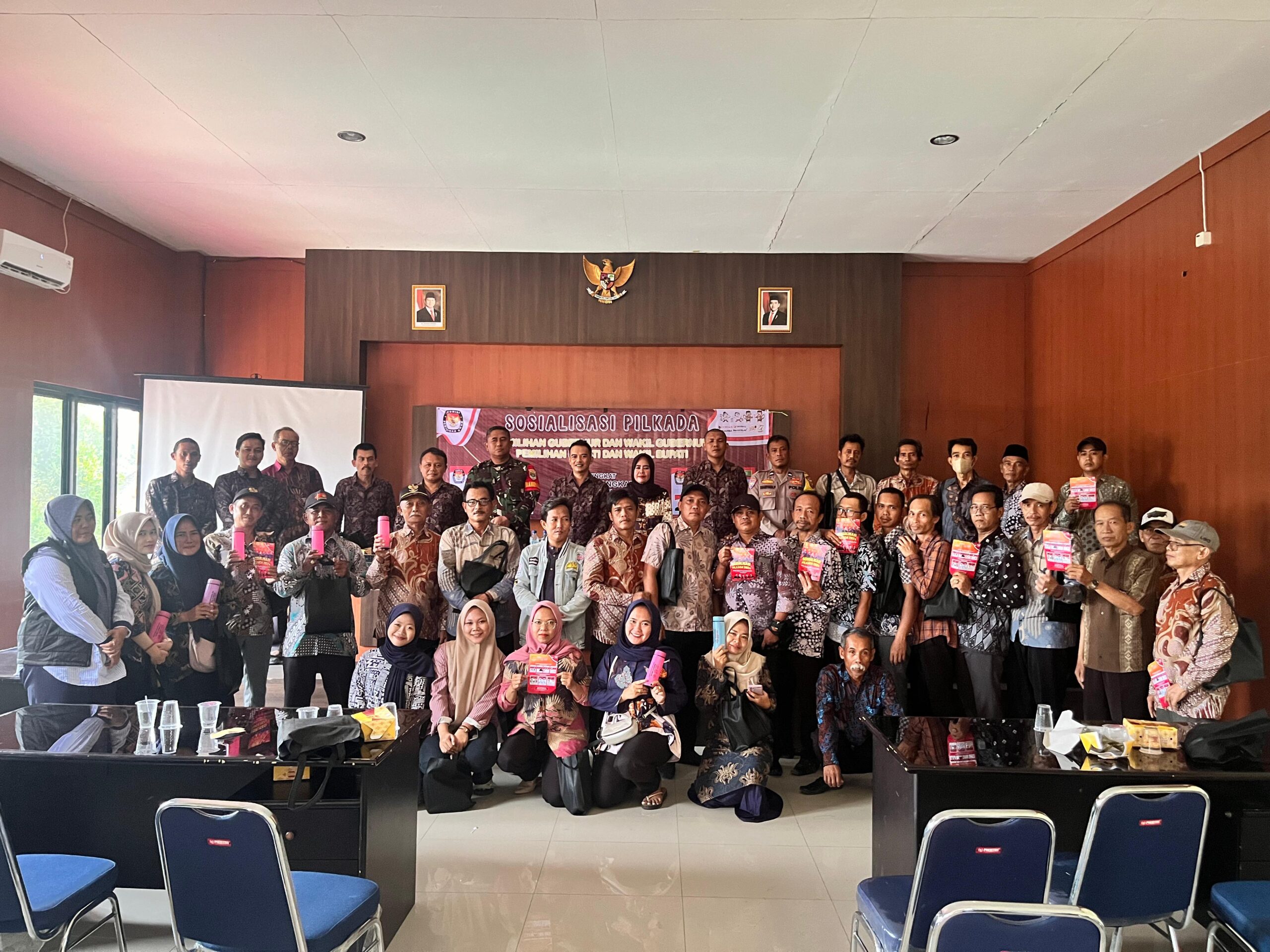 Polsek Serang Baru Gelar Giat Cooling System dan Sosialisasi Pilkada Serentak 2024 di Desa Cilangkara