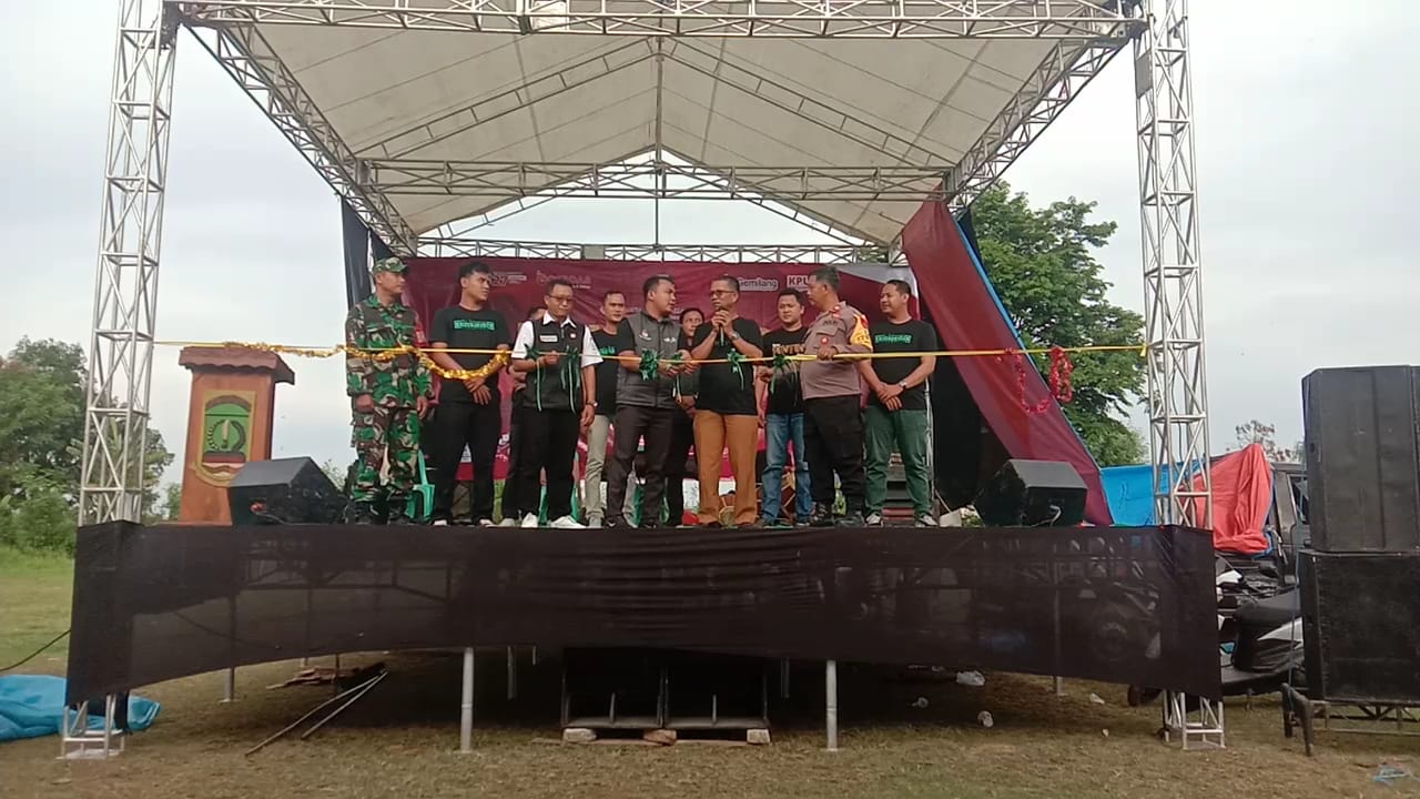 PPK Sukawangi Gelar Kirab Pilkada 2024