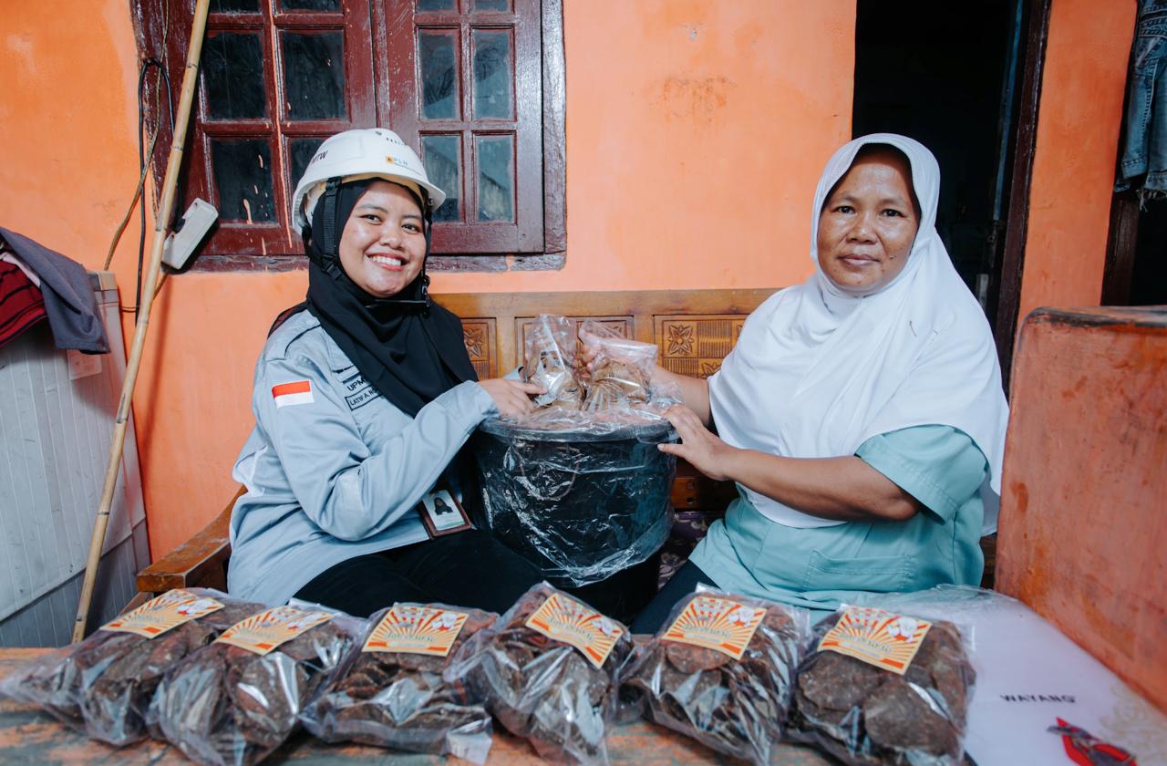 PLN Nusantara Power Salurkan Program CSR "Jala Belanak" untuk Tingkatkan Kesejahteraan Nelayan