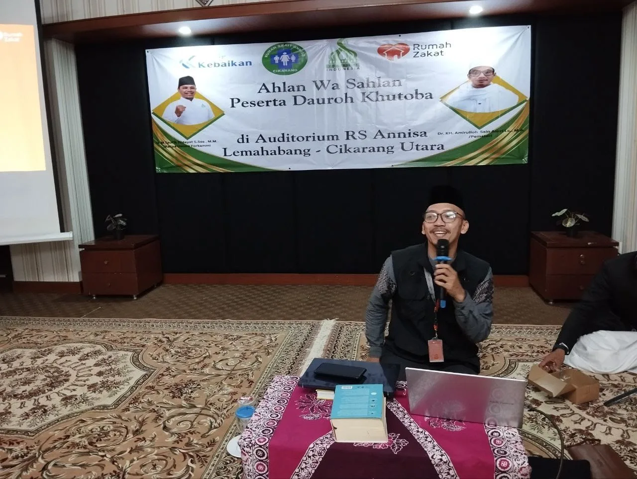 Tingkatkan Kompetensi Khotib, Rumah Zakat Bekasi Gandeng FORKAMMI dalam Dauroh Khutoba