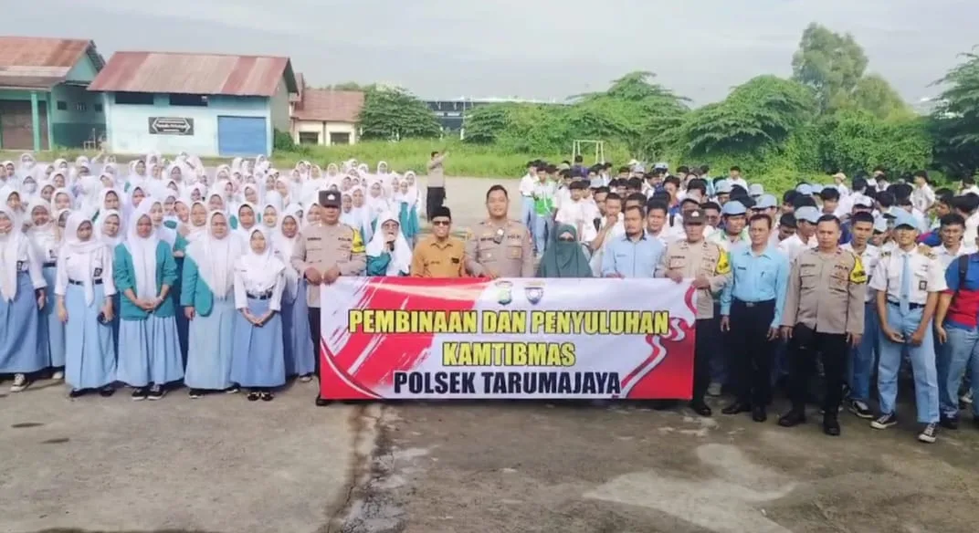 Polsek Tarumajaya Gelar Giat Police Goes To School pada Siswa SMKN