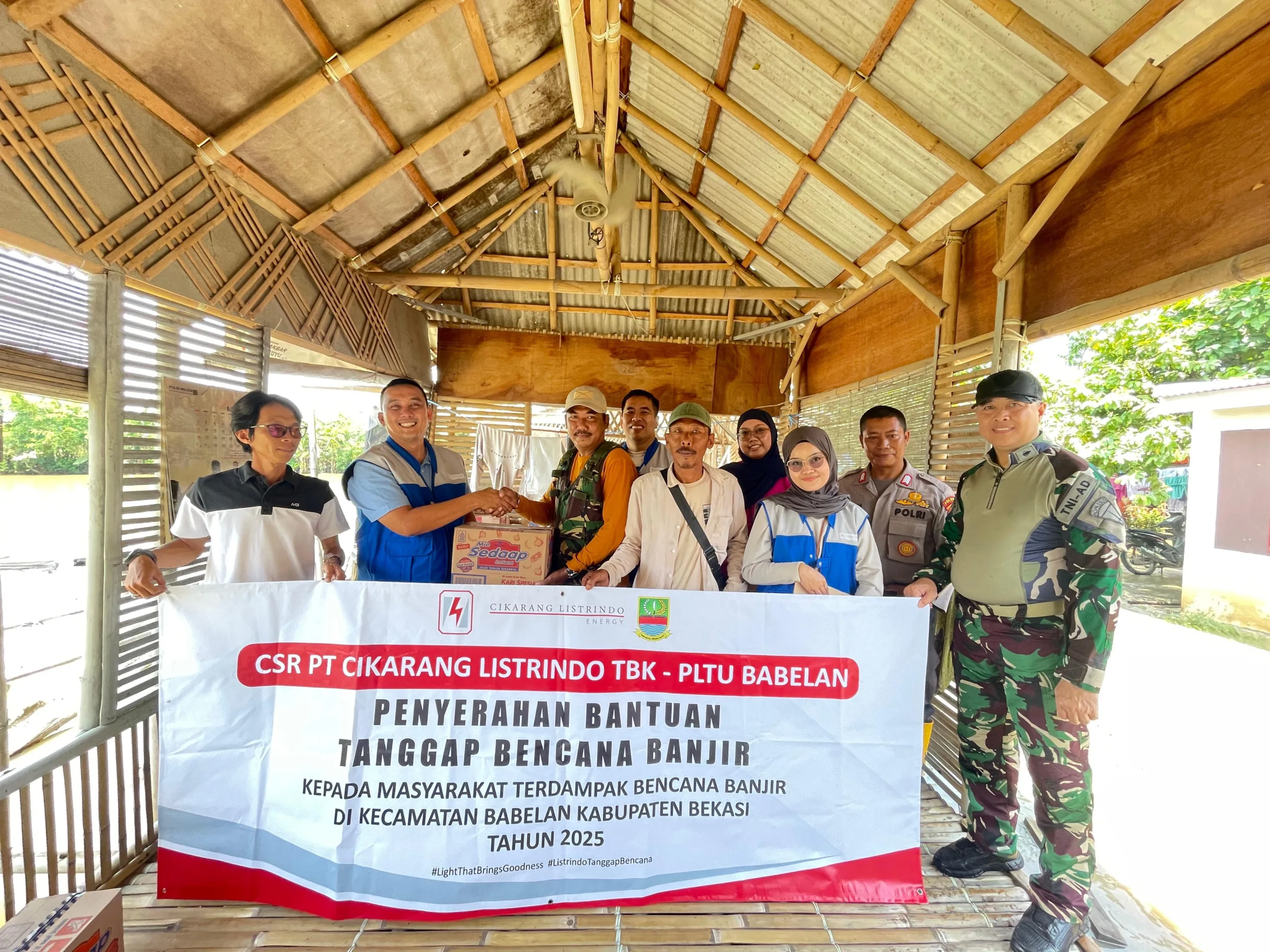 Melalui PLTU Babelan, PT.Cikarang Listrindo Salurkan Bantuan untuk Korban Banjir