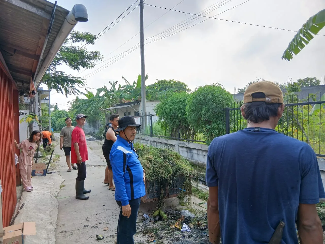 Kepala Desa Kedung Pengawas Pimpin Kerja Bakti Cegah DBD di Kampung Belendung