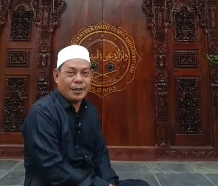 KH Mukti Ali Baydowi Apresiasi Polri di Milad Bhayangkara ke-79, Soroti Peran Polres Metro Bekasi Jaga Keamanan dan Gelar Bakti Kesehatan