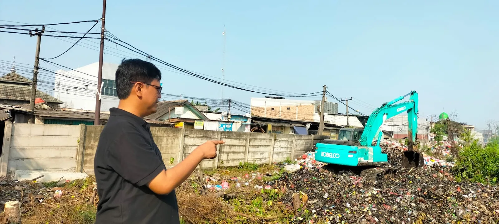 Pemdes Segaramakmur Gelar Bakti Sosial Pembersihan TPSS, Dorong Pengelolaan Sampah Lebih Tertib