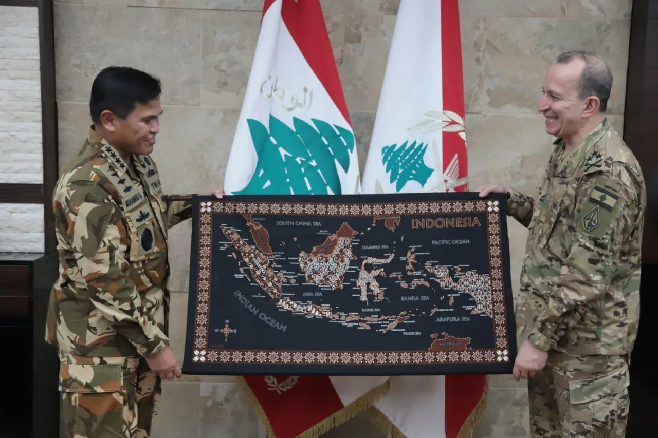 Kasal Laksamana TNI Dr. Muhammad Ali Gelar Pertemuan Bilateral di Lebanon Perkuat Diplomasi Maritim Internasional