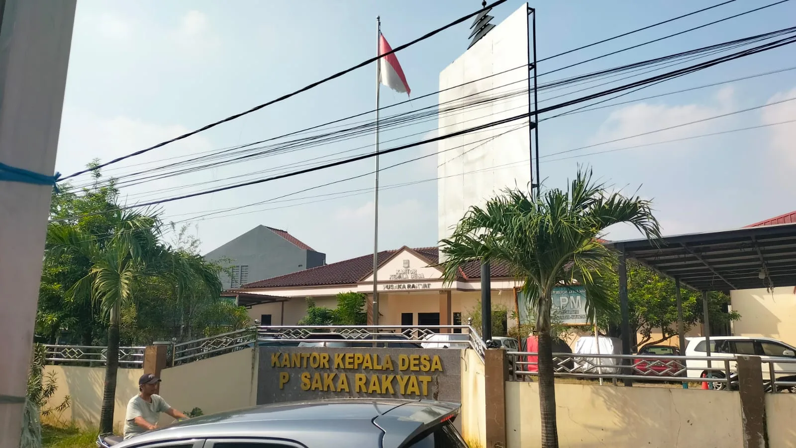 Di tengah Efisiensi Anggaran, Simbol Negara Tercoreng
