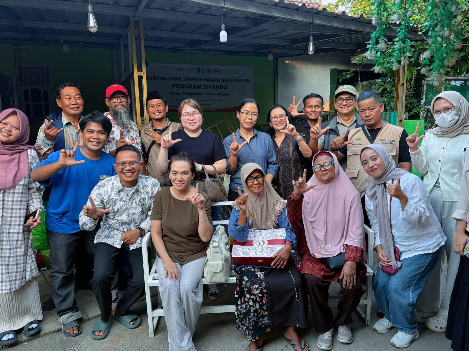 Yayasan Phapeda Papua Barat Studi Banding dan Sharing Session ke Bank Sampah Muara Bakti Bersih