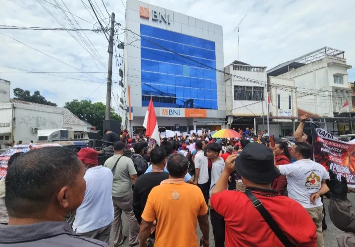 Umat Paroki Santo Fransiskus Asisi Tuntut Kejelasan Dana Hilang