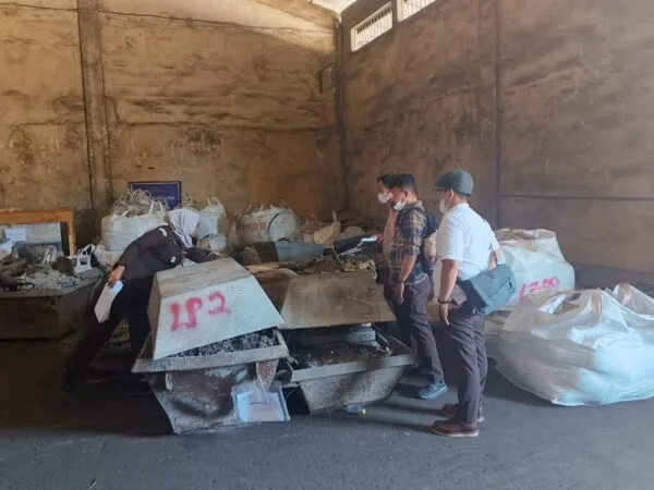 Kejaksaan Agung Sita 104,4 Ton Komoditas Timah Milik Terpidana Tamron Alias Aon untuk Pemulihan Kerugian Negara