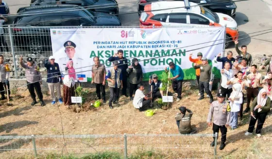 Cegah Bangli Kembali Pemkab Bekasi Tanam 100 Pohon di Kalimalang Cikarang Barat Tanpa APBD
