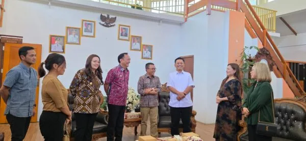 Anggota DPD RI Stefanus BAN Liow Perkuat Sinergi Pembangunan Daerah Lewat Audiensi dengan Pemkot Tomohon