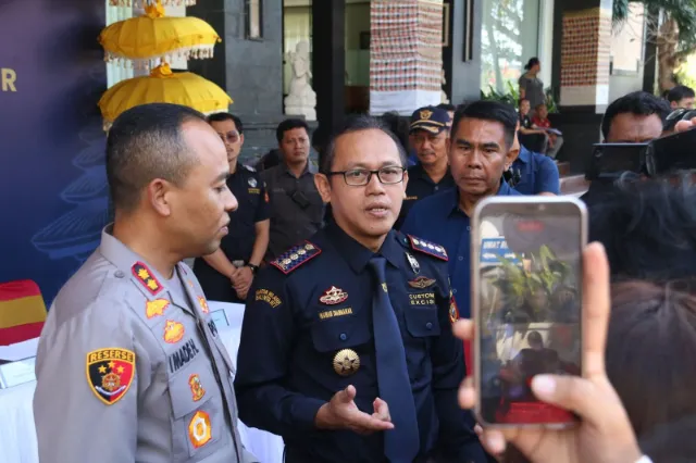 Modus Oleh-Oleh Makanan Terbongkar, Bea Cukai Ngurah Rai Bali Gagalkan Penyelundupan 10 Kilogram Ganja Asal Thailand
